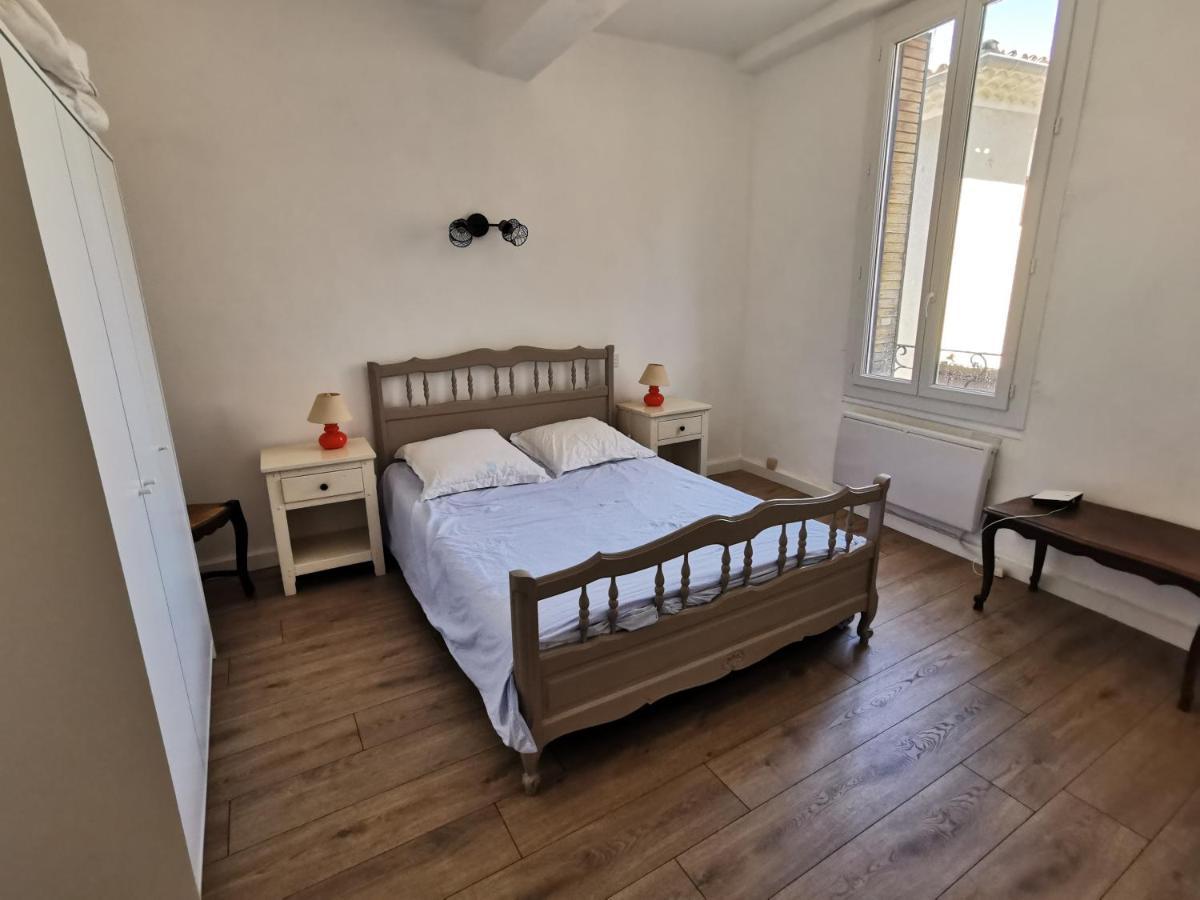La Suite Du Beffroi Malaucène Екстериор снимка